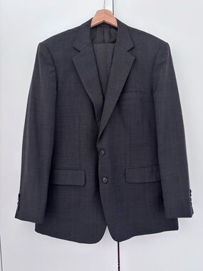 Bespoke Charcoal 2-Piece Suit Size 42R